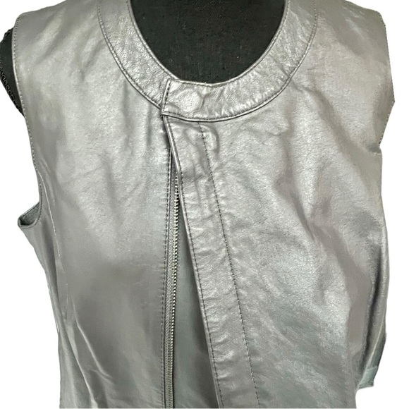 Stella Carakasi Asymmetrical Cut Away Leather Zip Vest Size Medium NEW - Picture 12 of 15